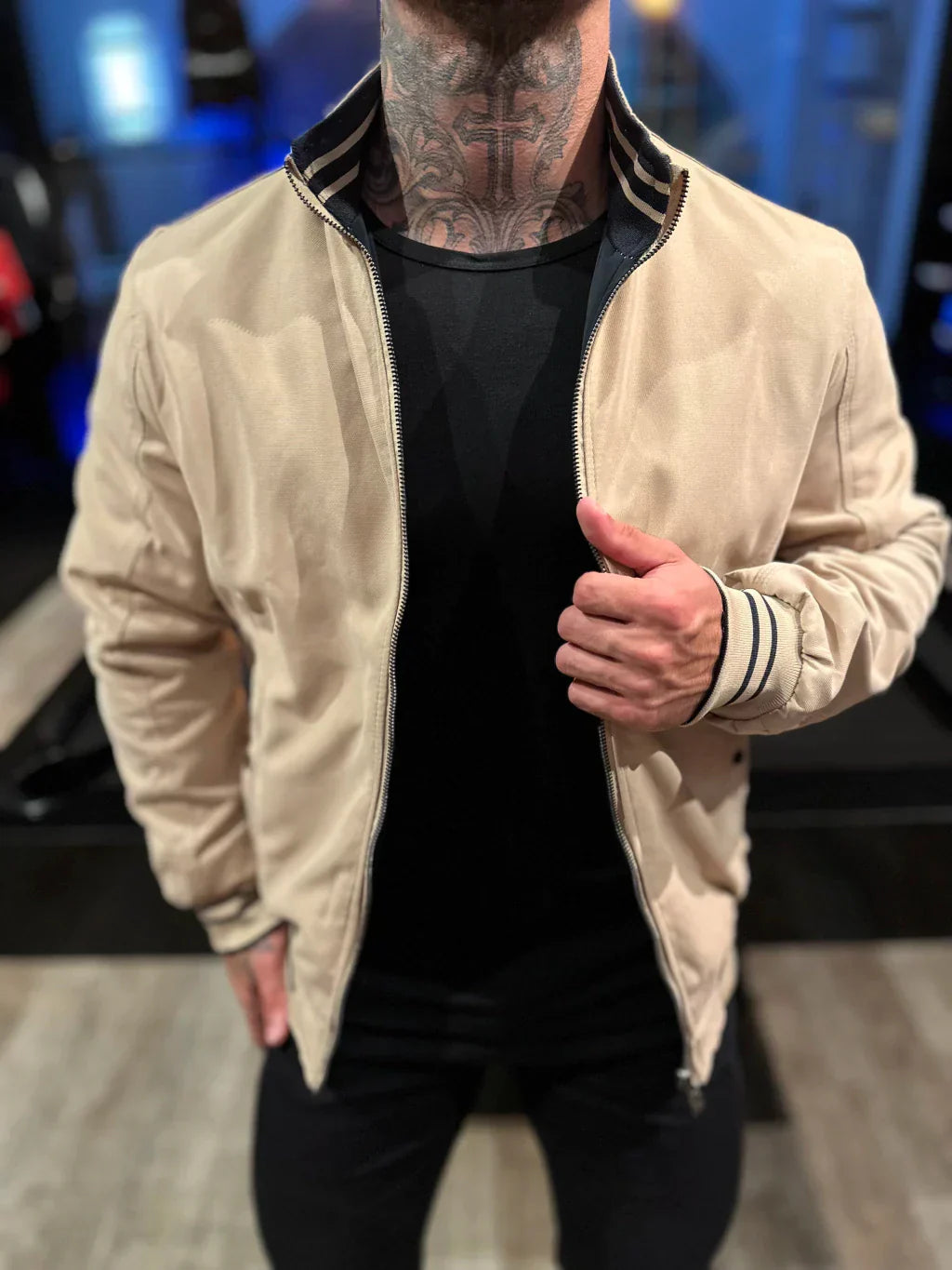 JAQUETA PREMIUM CASUAL REVERSIVEL BEGE/PRETA (PAGUE 1 E LEVE 2)